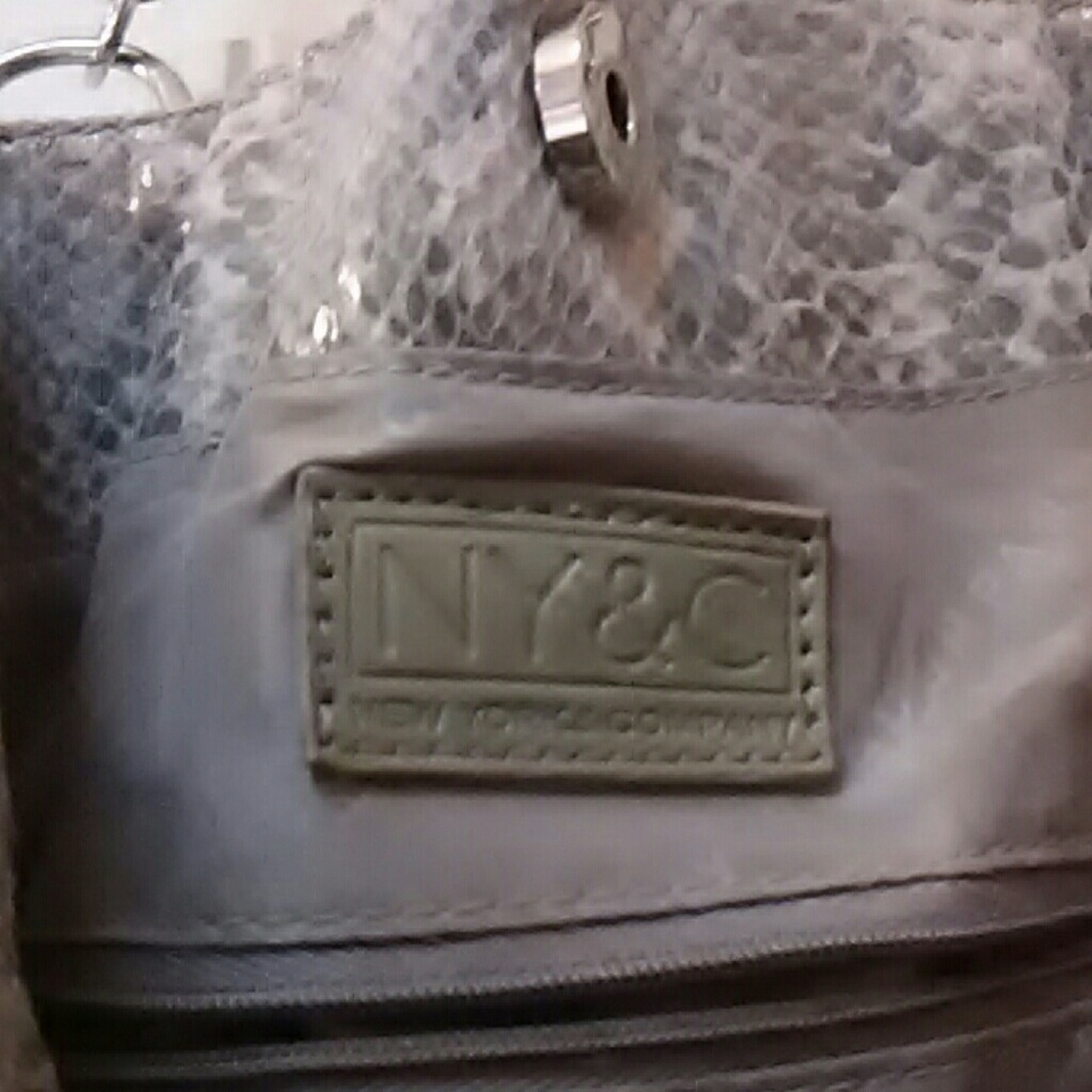 Purse - Picture 4 of 4